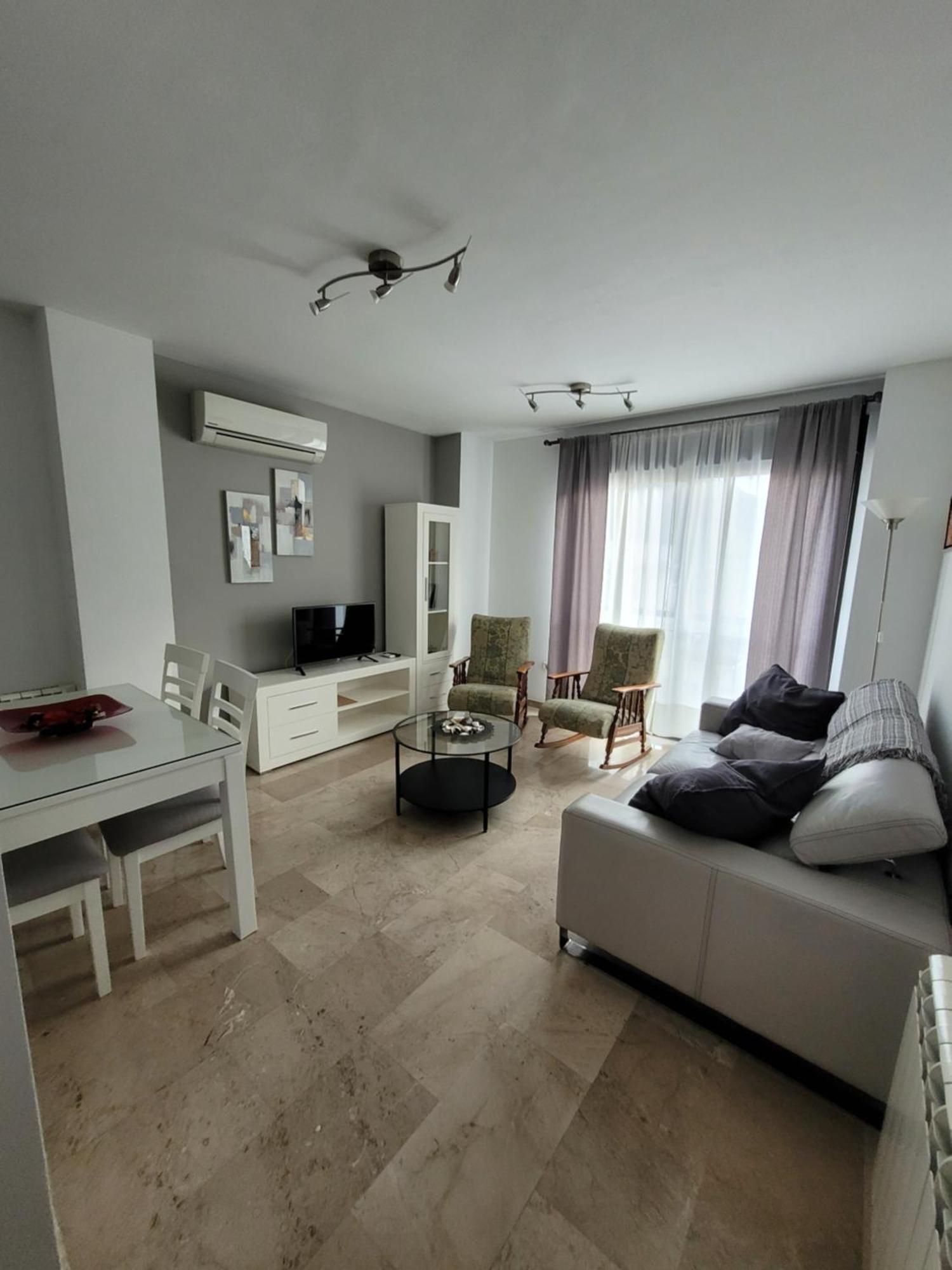 Living L Apartment